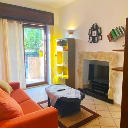 Ferienwohnung Un Posto Al Sole Brindisi Exterior foto