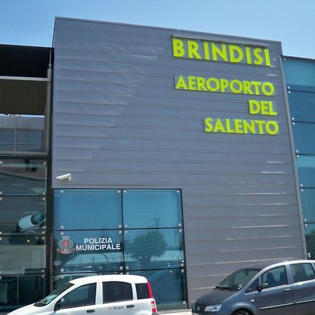 Ferienwohnung Un Posto Al Sole Brindisi Exterior foto