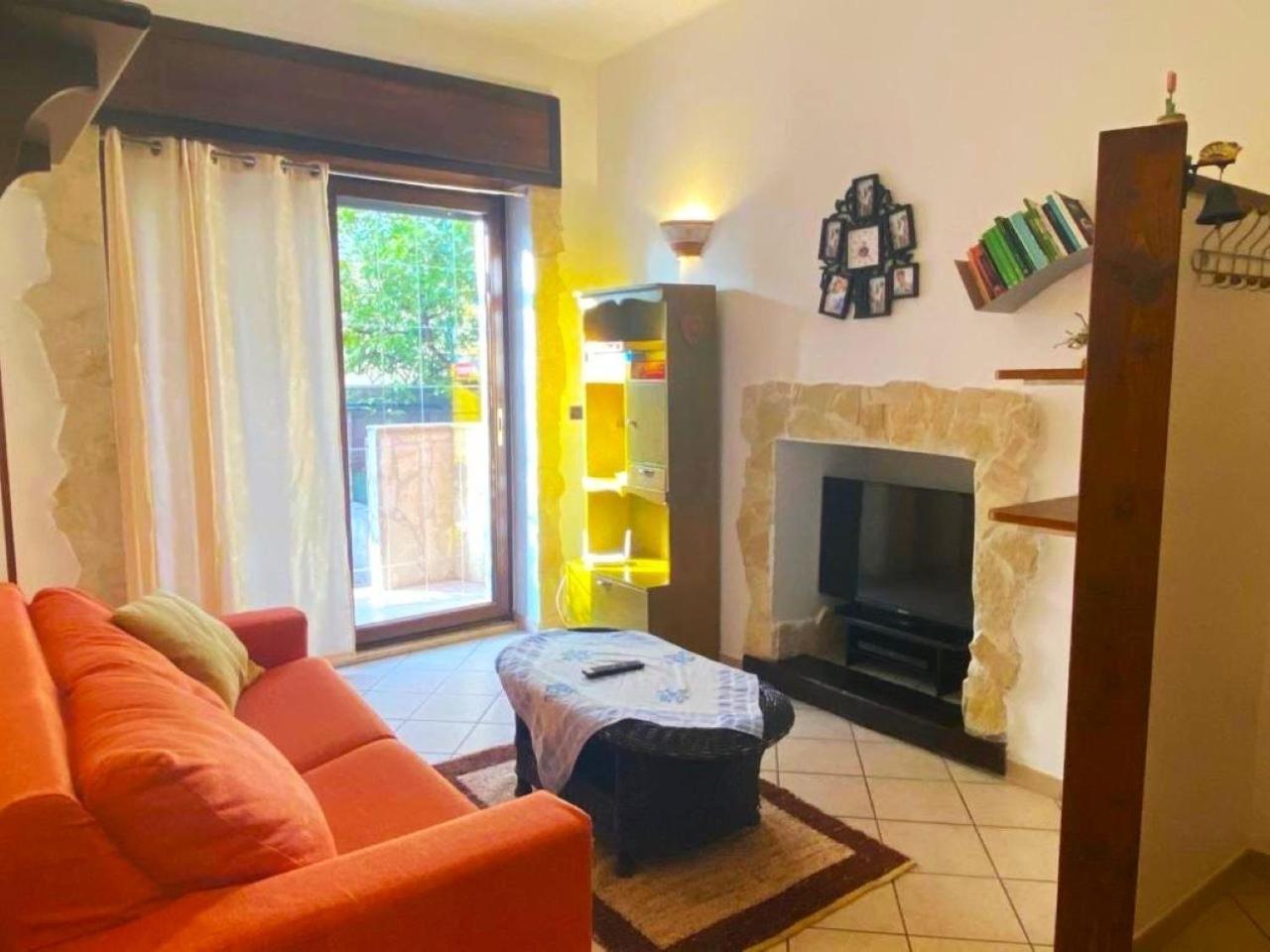 Ferienwohnung Un Posto Al Sole Brindisi Exterior foto