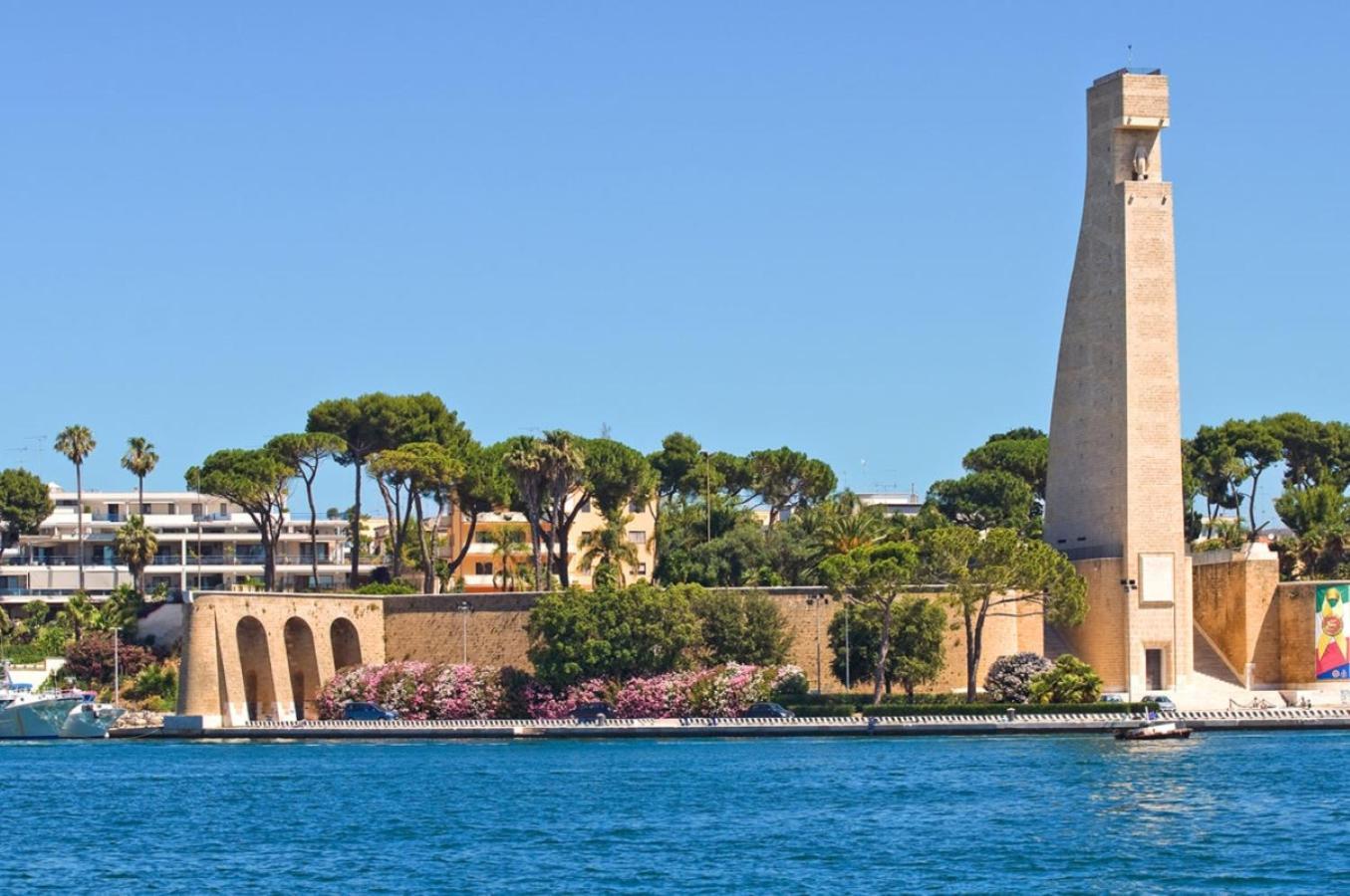Ferienwohnung Un Posto Al Sole Brindisi Exterior foto