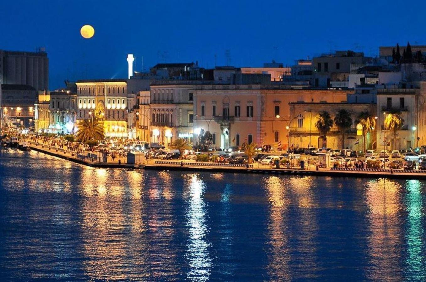 Ferienwohnung Un Posto Al Sole Brindisi Exterior foto